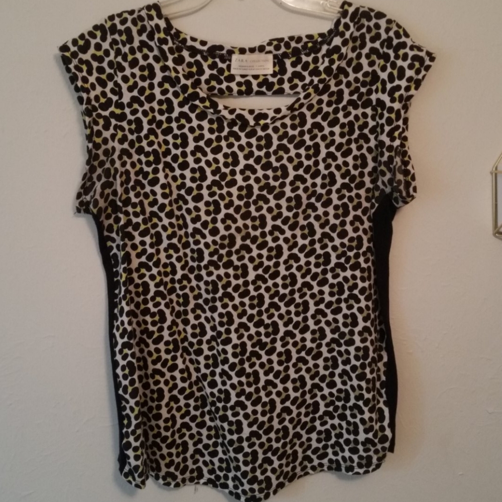 V back cap sleeve top